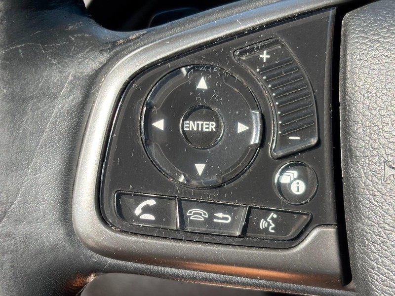 Honda Civic Hatchback Vehicle Full-screen Gallery Image 16