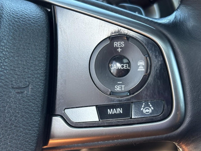 Honda Civic Hatchback Vehicle Full-screen Gallery Image 17