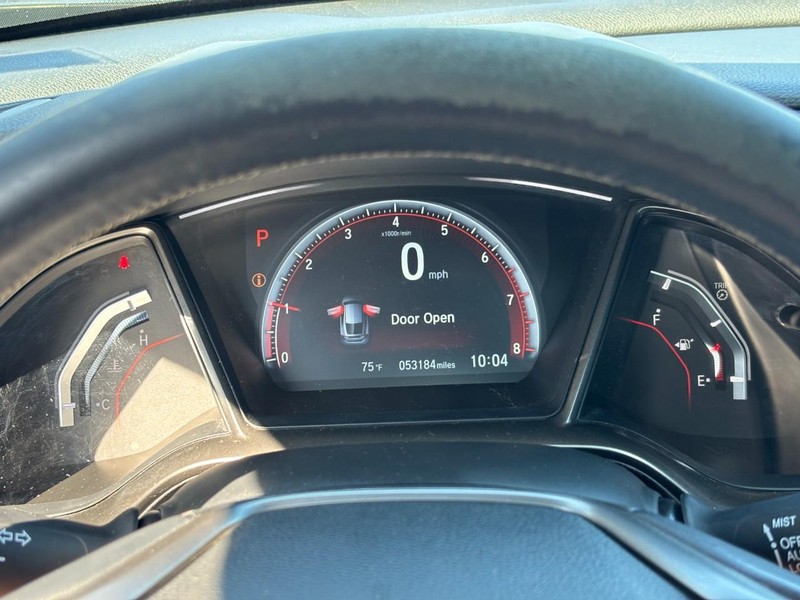 Honda Civic Hatchback Vehicle Full-screen Gallery Image 18