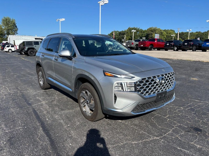 Hyundai Santa Fe Vehicle Full-screen Gallery Image 02