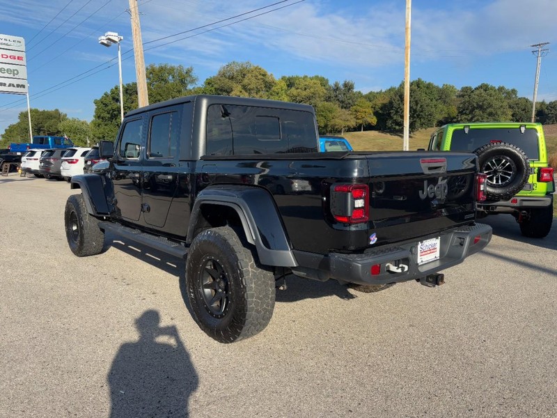 Jeep Gladiator Vehicle Full-screen Gallery Image 06