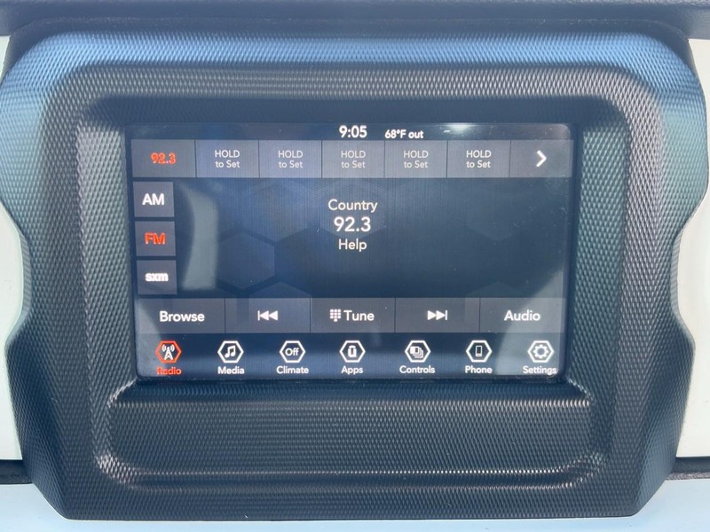 Jeep Gladiator Vehicle Full-screen Gallery Image 13