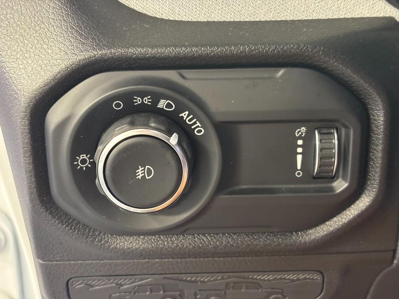 Jeep Wrangler Vehicle Full-screen Gallery Image 10