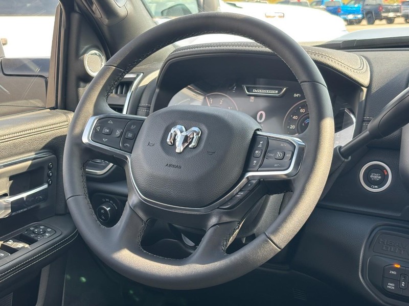 Ram 3500 Vehicle Full-screen Gallery Image 07