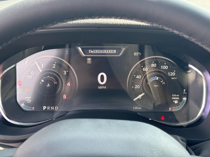 Ram 3500 Vehicle Full-screen Gallery Image 14