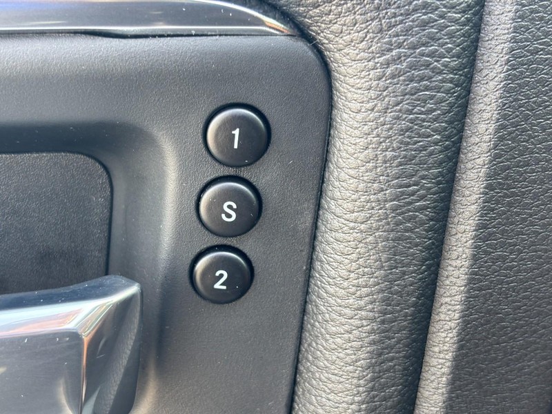 Ram 3500 Vehicle Full-screen Gallery Image 20