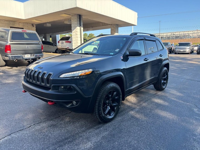 Jeep Cherokee Vehicle Full-screen Gallery Image 08