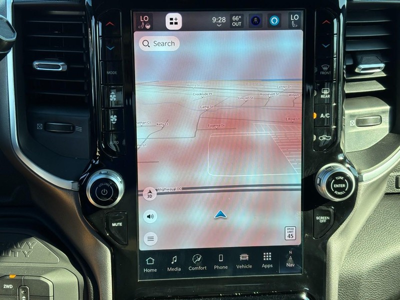 Ram 2500 Vehicle Full-screen Gallery Image 16