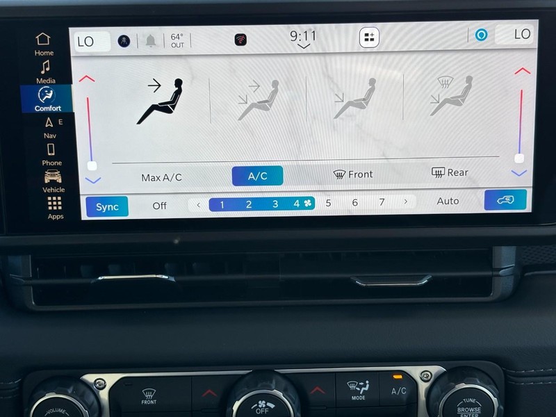 Jeep Wrangler Vehicle Full-screen Gallery Image 08