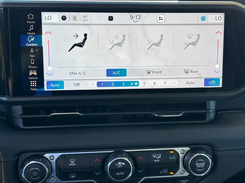 Jeep Wrangler Vehicle Full-screen Gallery Image 15