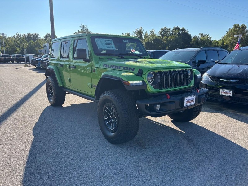 Jeep Wrangler Vehicle Full-screen Gallery Image 02