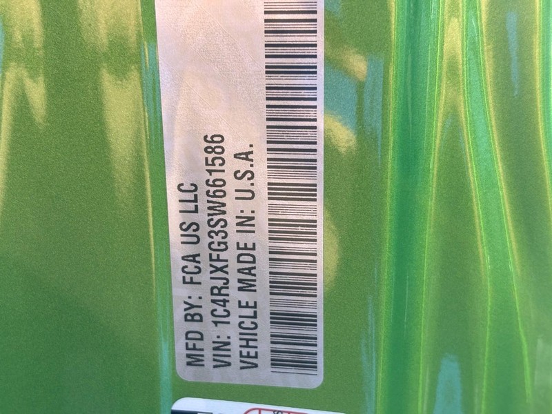 Jeep Wrangler Vehicle Full-screen Gallery Image 21