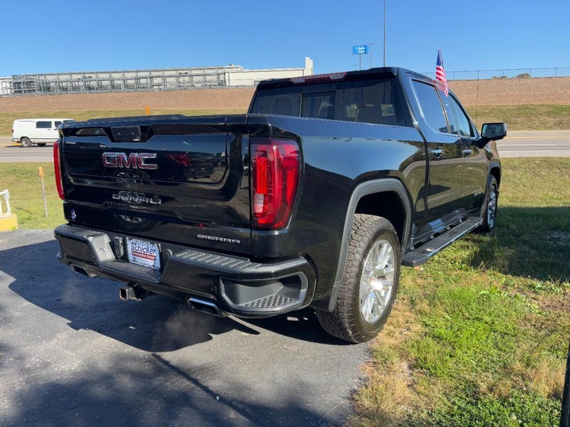 GMC Sierra 1500 Vehicle Full-screen Gallery Image 03
