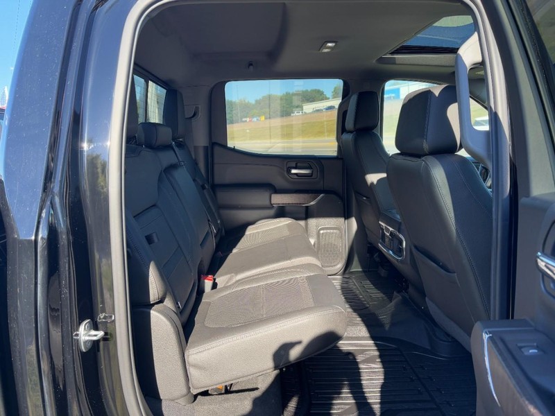 GMC Sierra 1500 Vehicle Full-screen Gallery Image 10