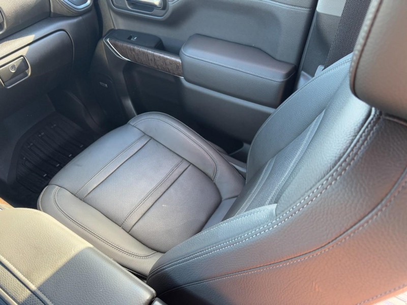 GMC Sierra 1500 Vehicle Full-screen Gallery Image 15