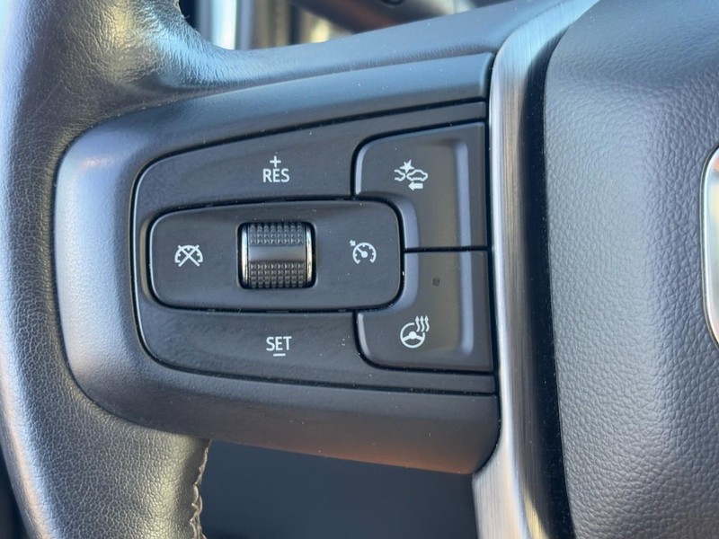 GMC Sierra 1500 Vehicle Full-screen Gallery Image 17