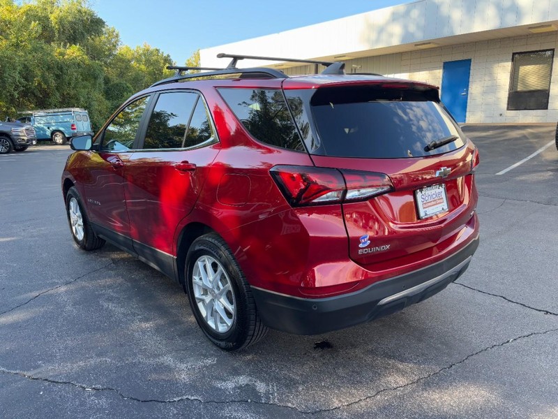 Chevrolet Equinox Vehicle Full-screen Gallery Image 06
