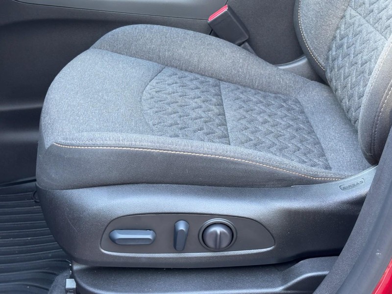 Chevrolet Equinox Vehicle Full-screen Gallery Image 25