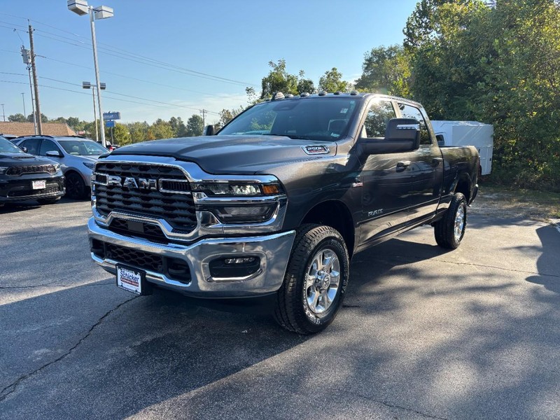 Ram 2500 Vehicle Full-screen Gallery Image 08