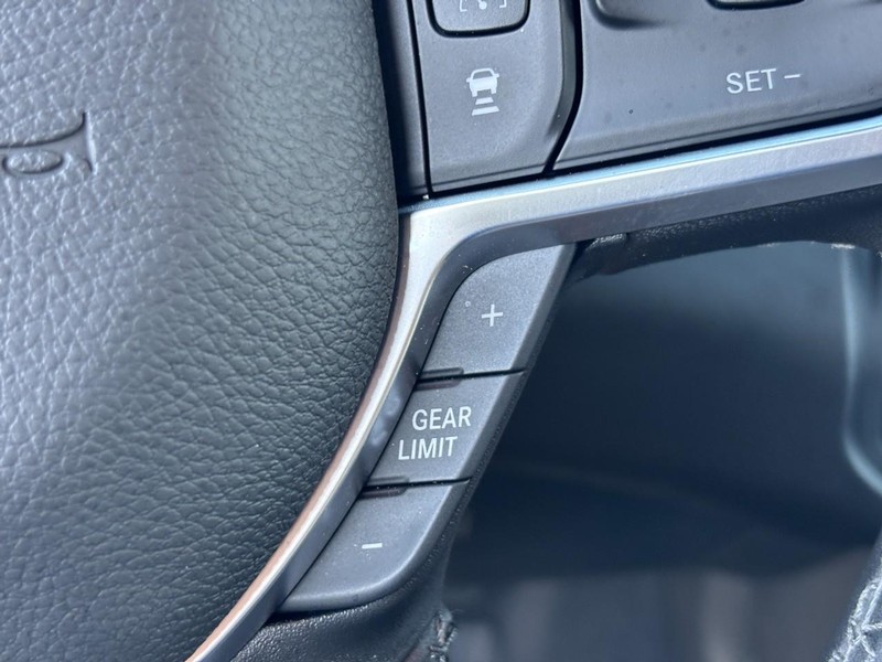 Ram 2500 Vehicle Full-screen Gallery Image 19