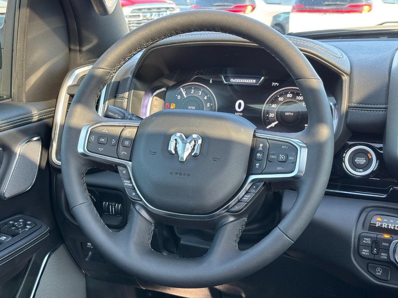 Ram 1500 Vehicle Full-screen Gallery Image 07