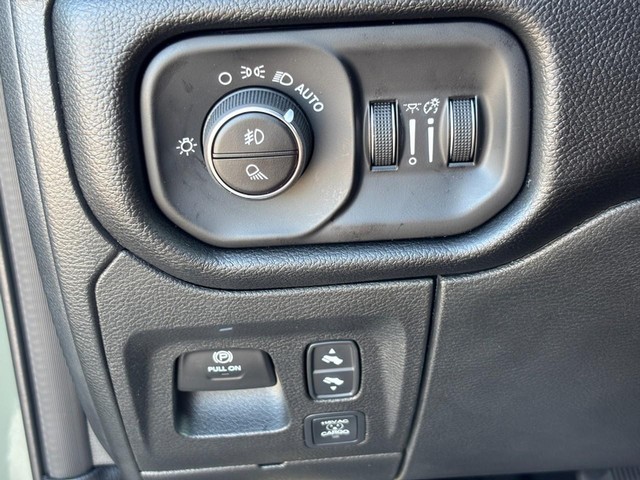 2026 RAM 1500 Rebel - Photo 10