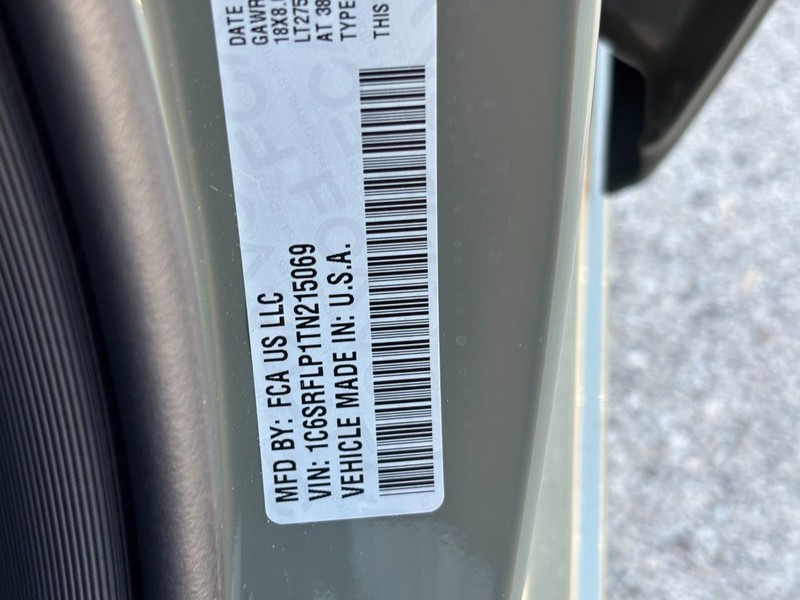 Ram 1500 Vehicle Full-screen Gallery Image 22