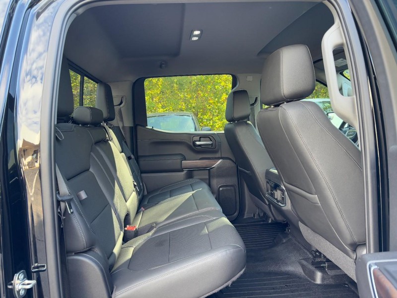 GMC Sierra 1500 Vehicle Full-screen Gallery Image 10