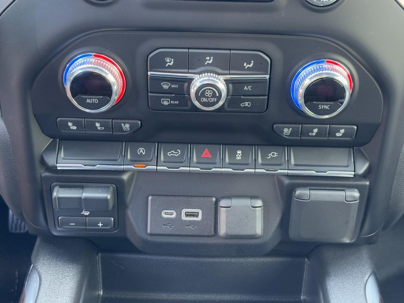 GMC Sierra 1500 Vehicle Full-screen Gallery Image 21