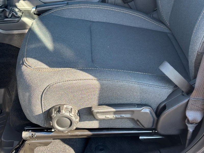 Jeep Gladiator Vehicle Full-screen Gallery Image 20