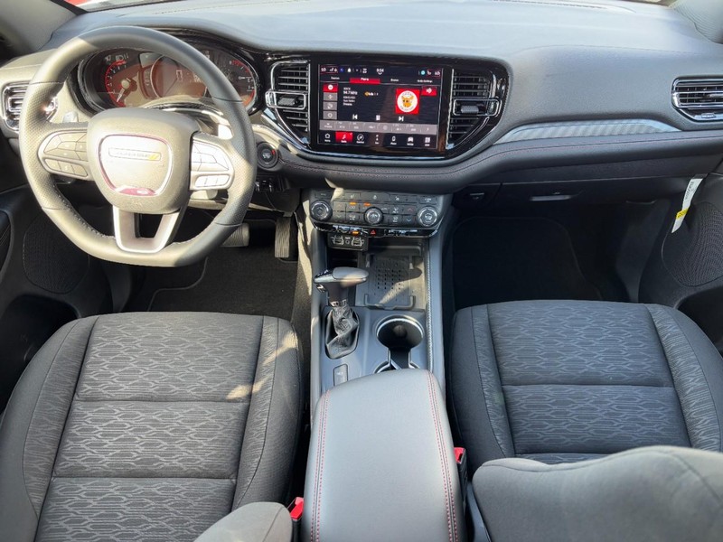 Dodge Durango Vehicle Full-screen Gallery Image 07