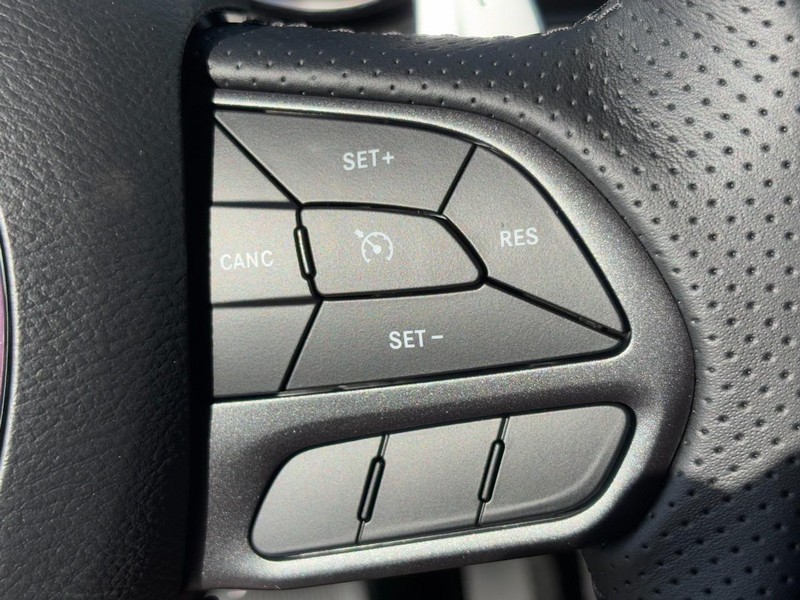 Dodge Durango Vehicle Full-screen Gallery Image 14