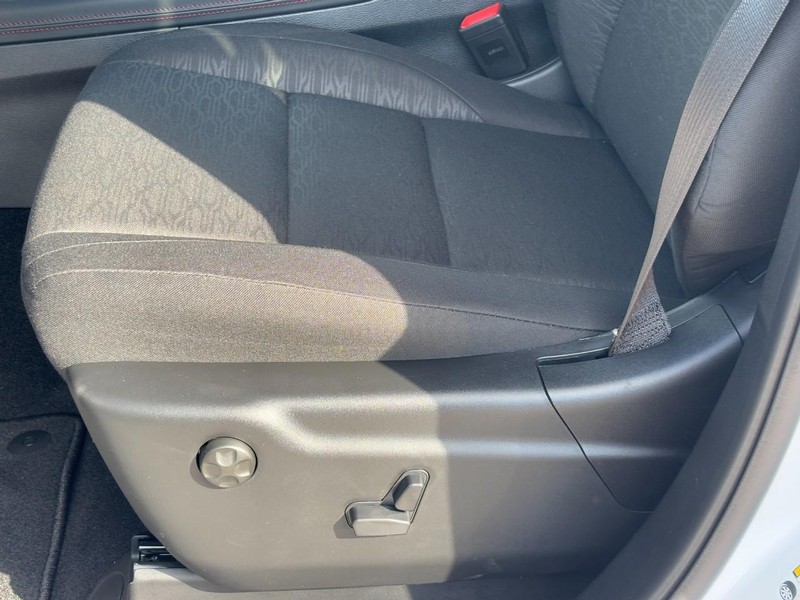 Dodge Durango Vehicle Full-screen Gallery Image 21