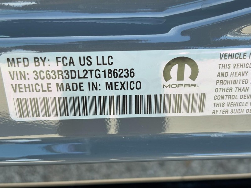 Ram 3500 Vehicle Full-screen Gallery Image 22