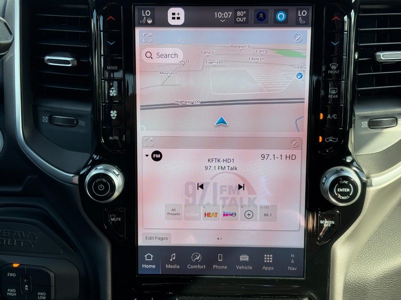 Ram 3500 Vehicle Full-screen Gallery Image 08