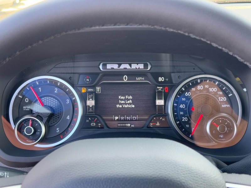 Ram 3500 Vehicle Full-screen Gallery Image 15