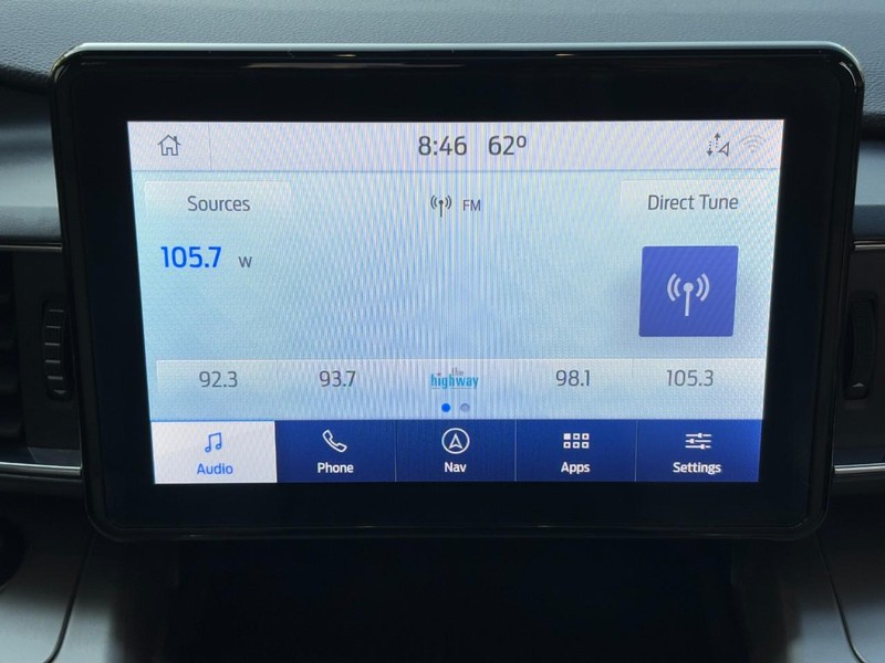 Ford Explorer Vehicle Full-screen Gallery Image 14