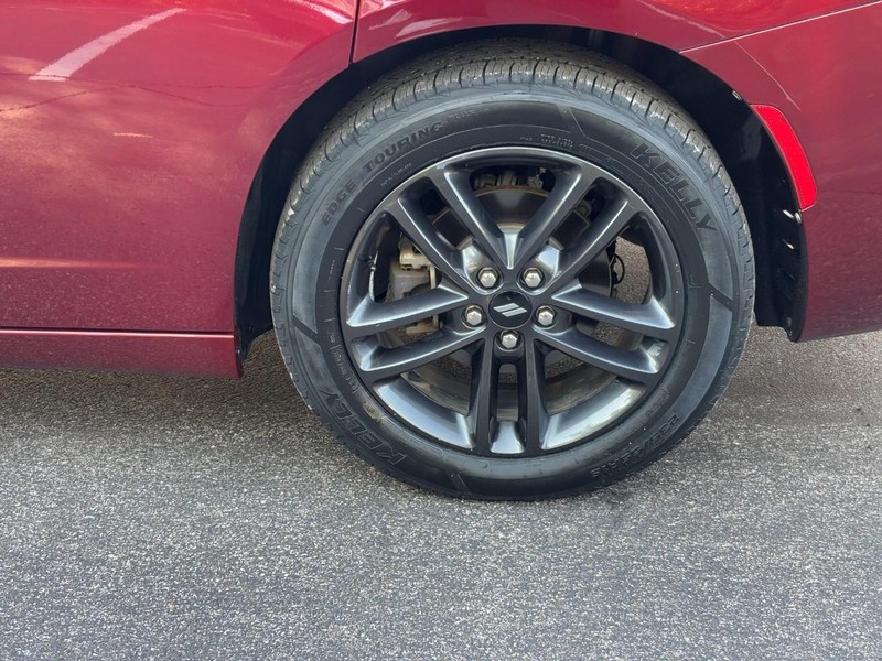 Dodge Charger Vehicle Full-screen Gallery Image 08