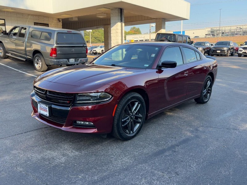 Dodge Charger Vehicle Full-screen Gallery Image 09