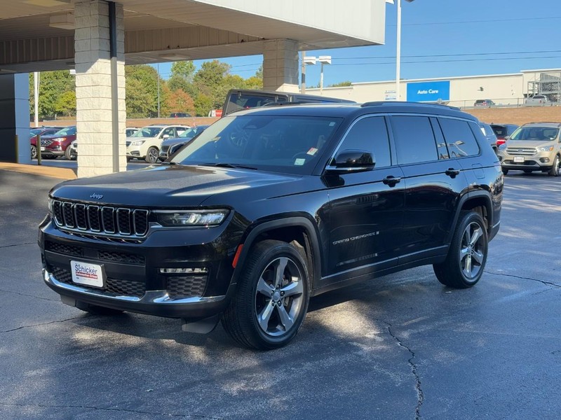 Jeep Grand Cherokee L Vehicle Full-screen Gallery Image 08