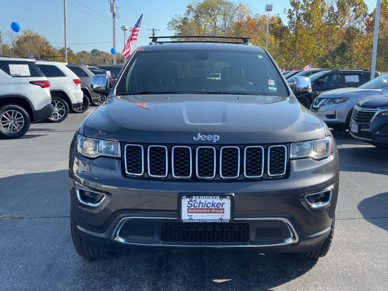 Jeep Grand Cherokee Vehicle Full-screen Gallery Image 09