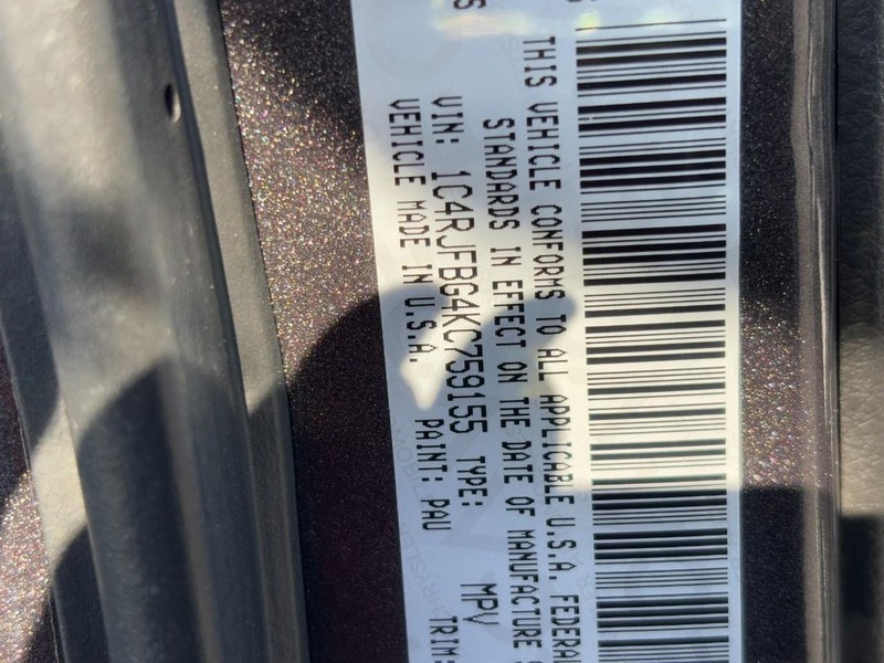 Jeep Grand Cherokee Vehicle Full-screen Gallery Image 27