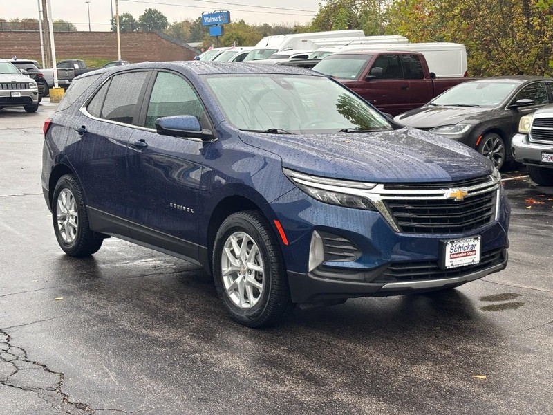 Chevrolet Equinox Vehicle Full-screen Gallery Image 02