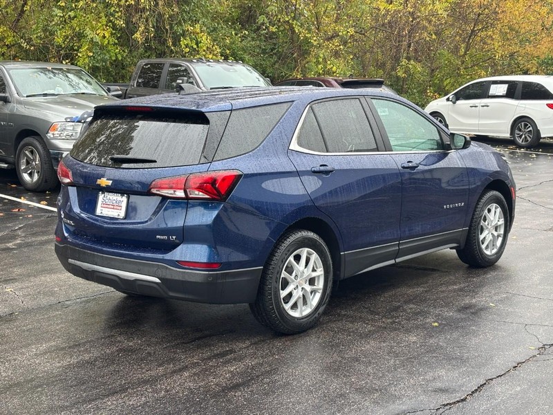 Chevrolet Equinox Vehicle Full-screen Gallery Image 03