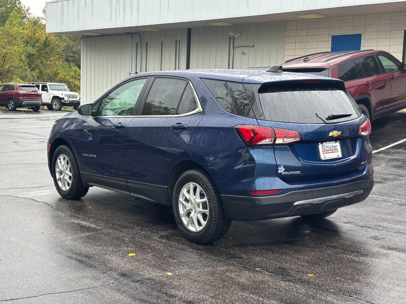 Chevrolet Equinox Vehicle Full-screen Gallery Image 06