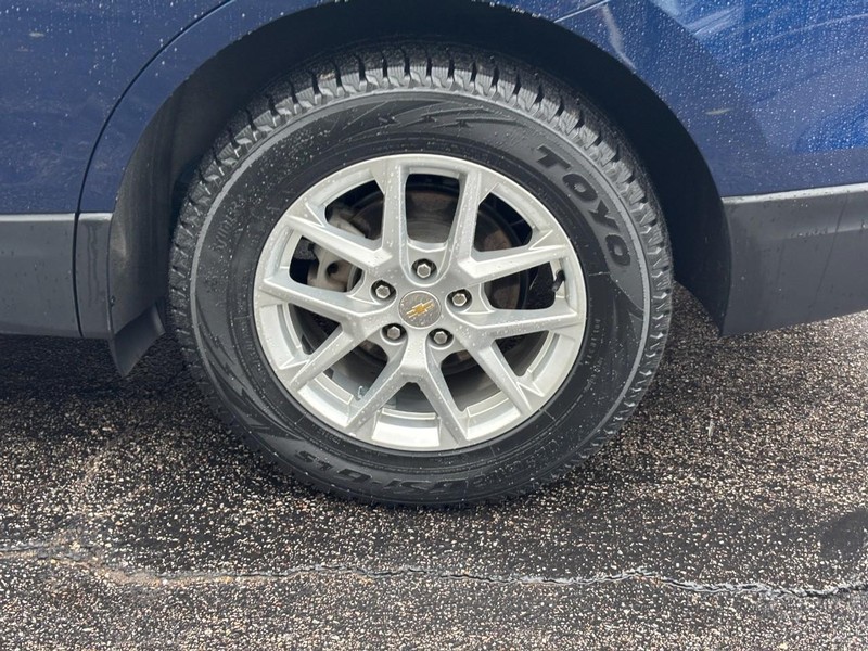 Chevrolet Equinox Vehicle Full-screen Gallery Image 07