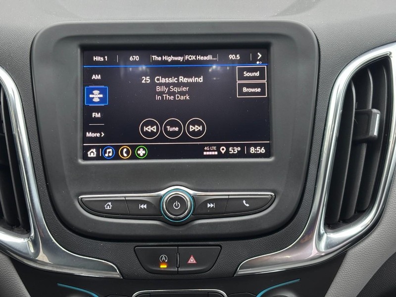 Chevrolet Equinox Vehicle Full-screen Gallery Image 13