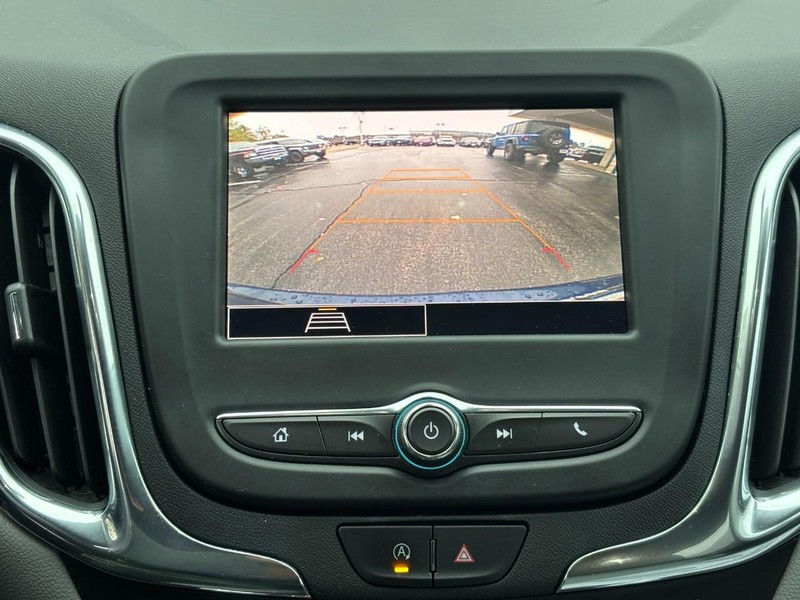 Chevrolet Equinox Vehicle Full-screen Gallery Image 21