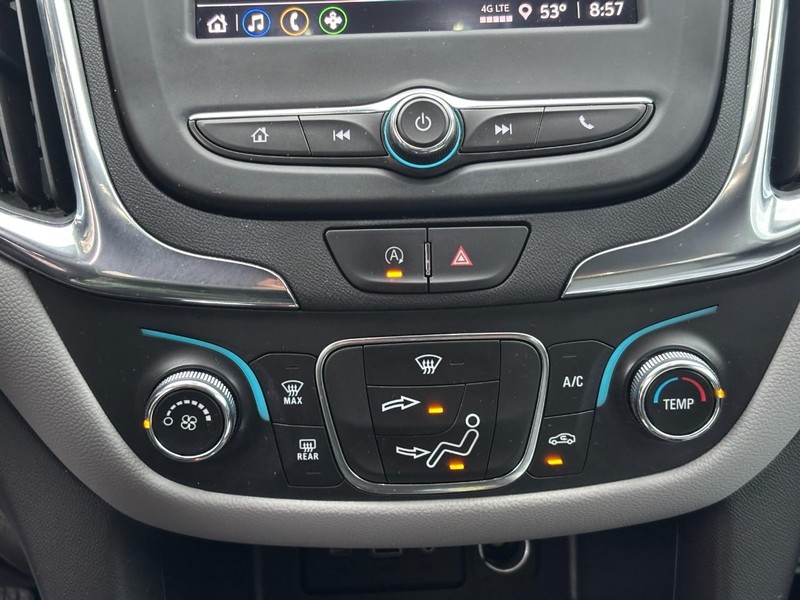 Chevrolet Equinox Vehicle Full-screen Gallery Image 22