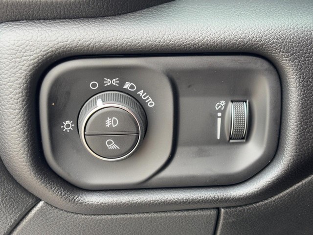 2026 RAM 2500 Big Horn - Photo 11